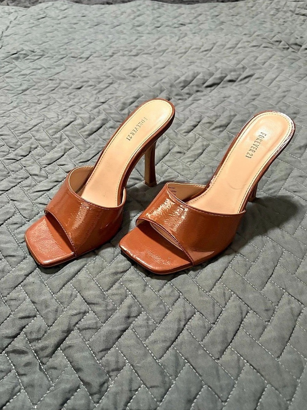 Forever 21 Brown Patent Square Toe Mule Heels Size 6